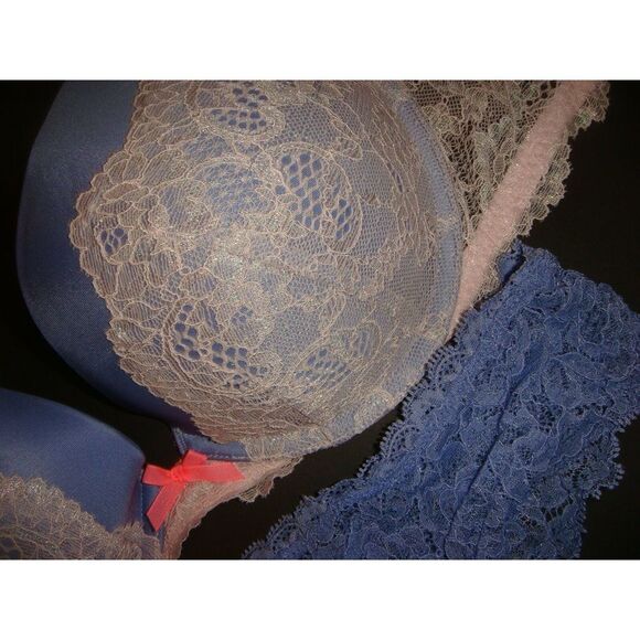 NWT Victoria's Secret 32DD BRA SET S Panty Iridescent BLUE Lavender white lace - Picture 2 of 4